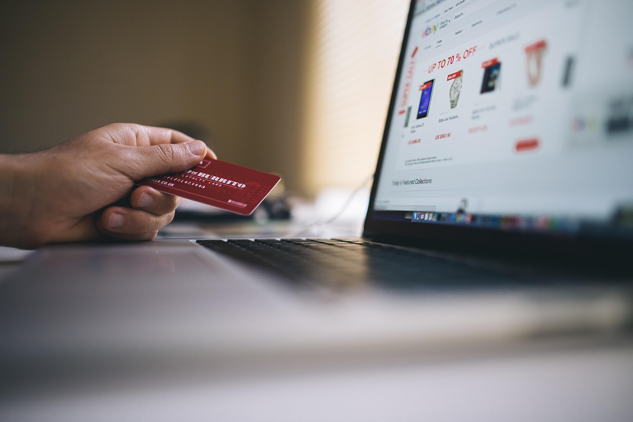 Protéger vos droits lors de la souscription à des services financiers à distance